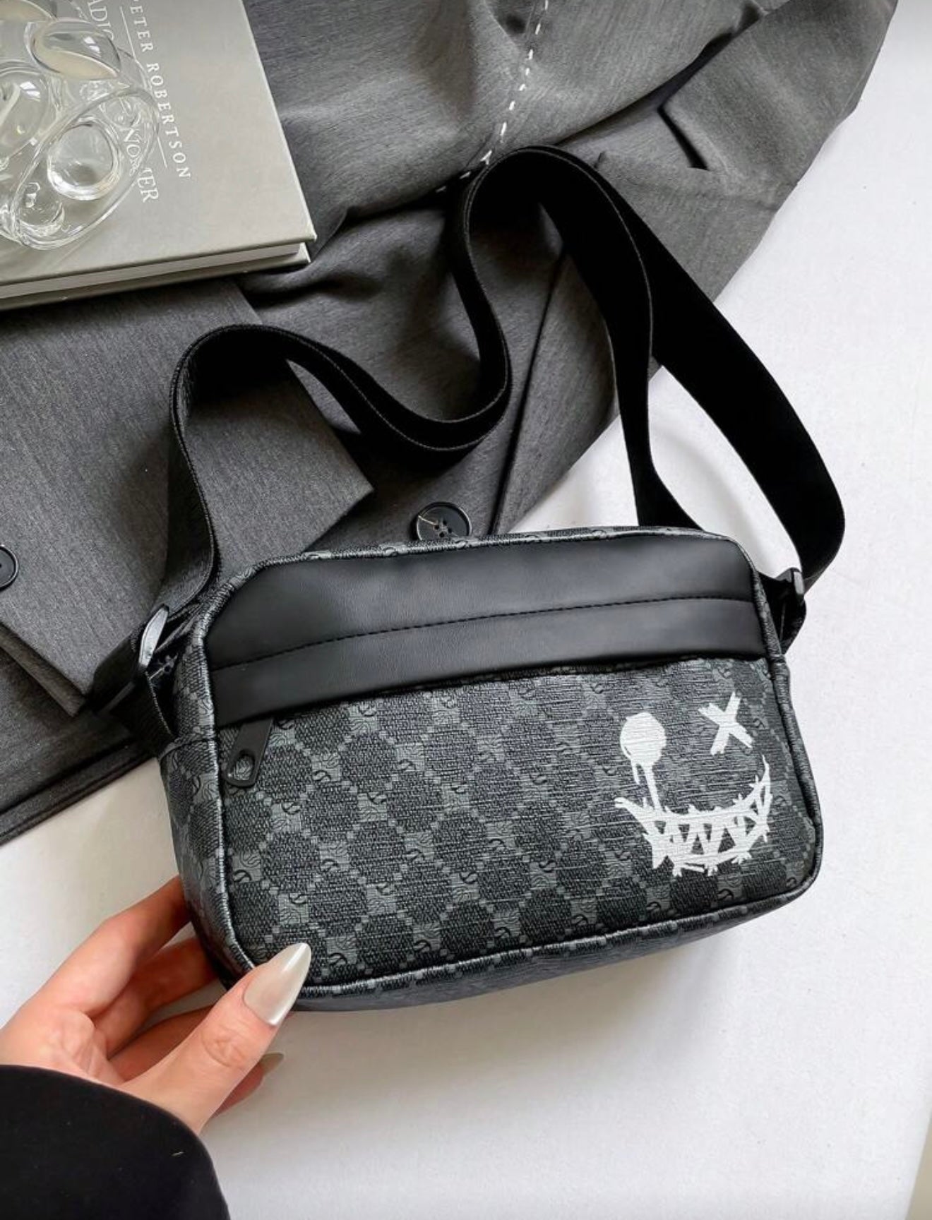 zwart  schoudertas voor heren