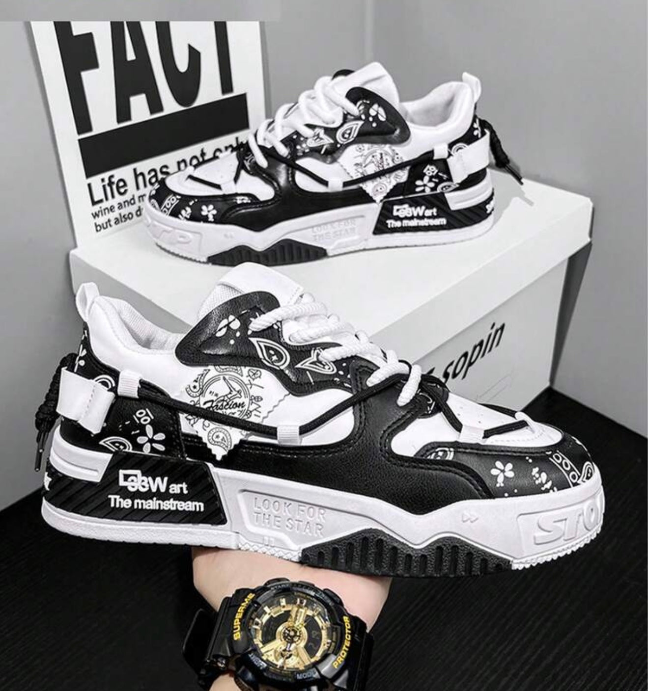 Herenmode veter schoenen zwart met letterpatroon