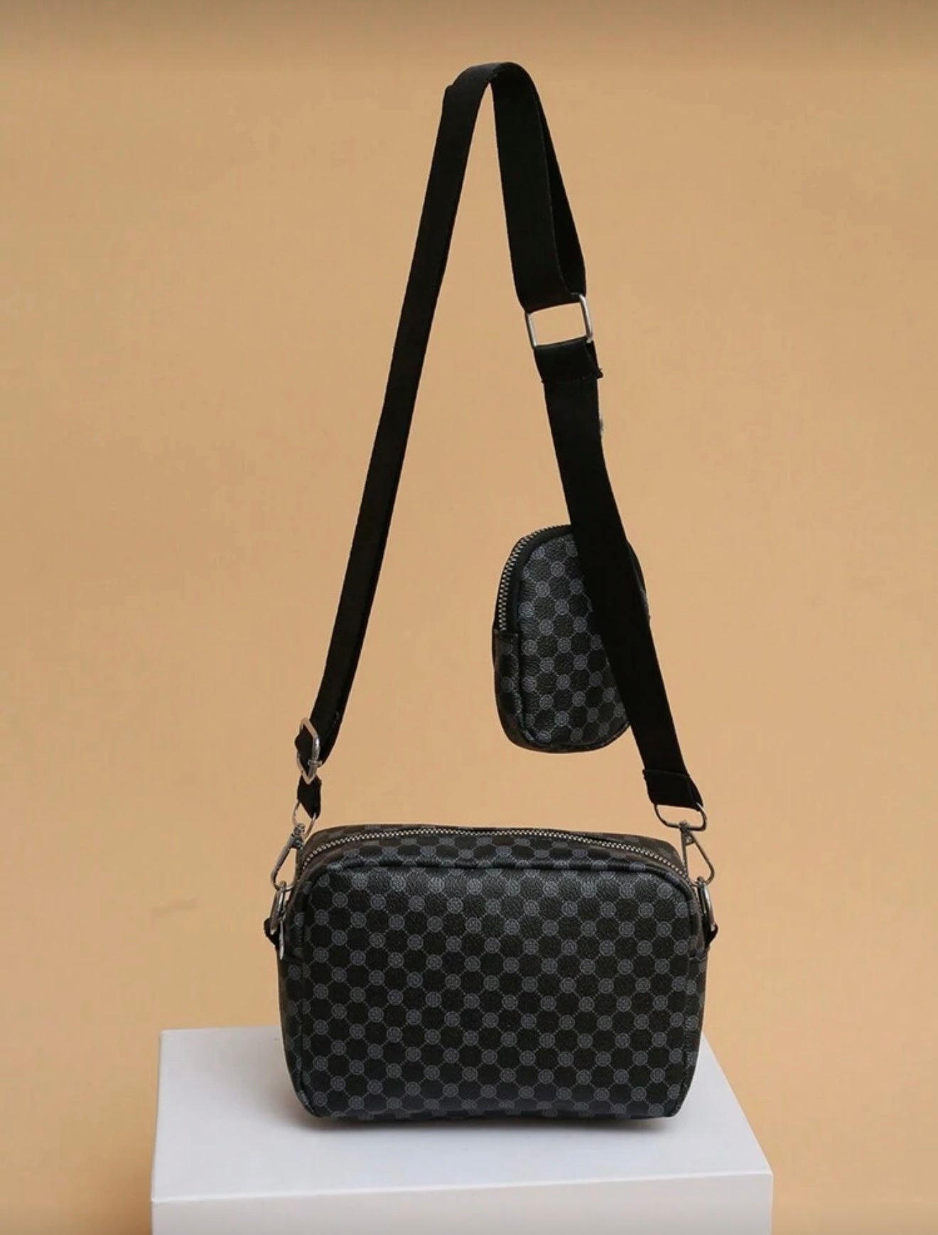 Modieuze mannen schoudertas met borduurwerk incl. Mini sleutel portmonee zwart