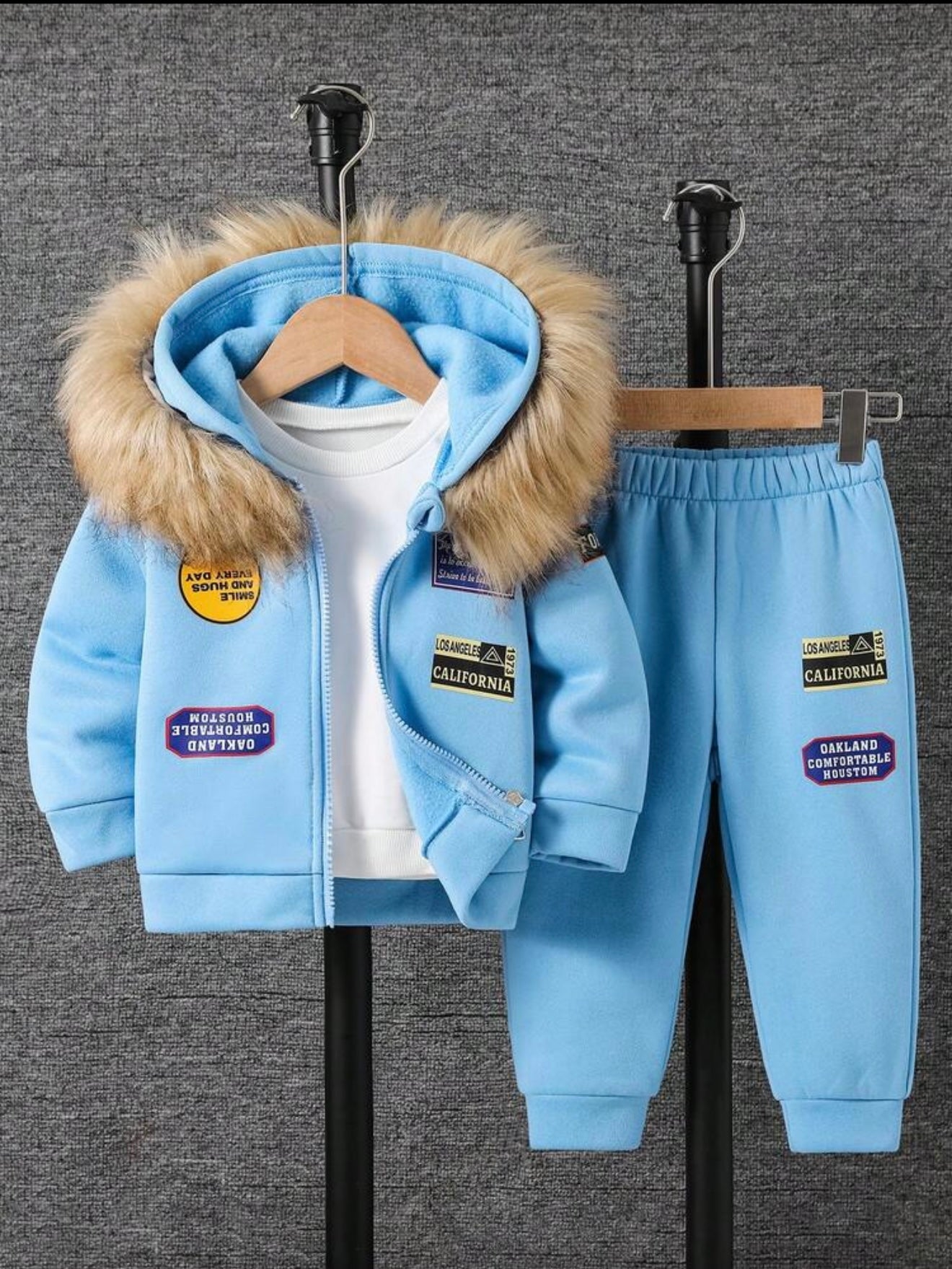 Winter peuterjongenshoodie met reliëf en bontkraag + bijpassende broek blauw