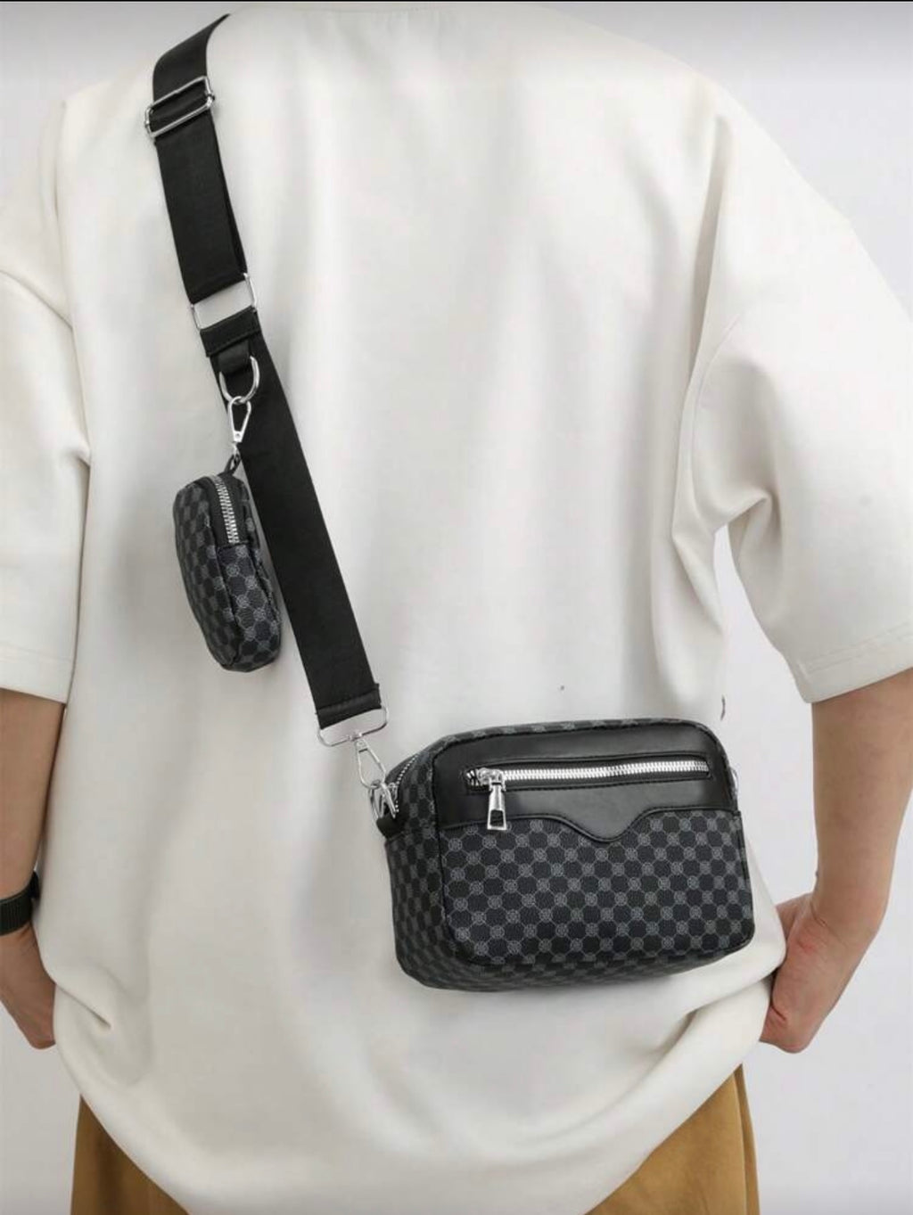 Modieuze mannen schoudertas met borduurwerk incl. Mini sleutel portmonee zwart