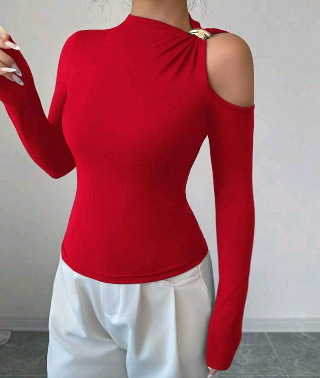 Fitted sexy metal decor out off schoulder women shirt