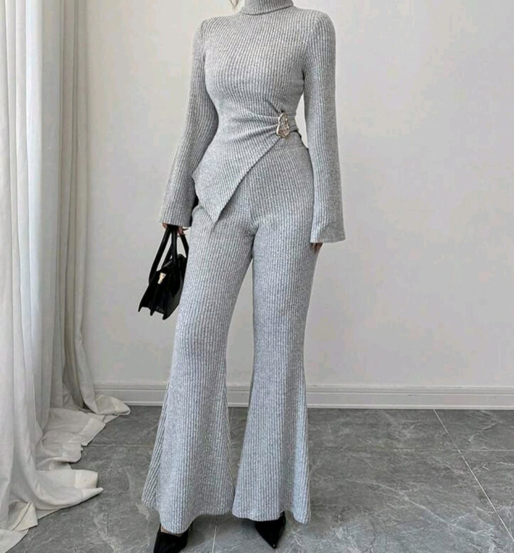 2- delige vrouwelijke high neck ribbed set