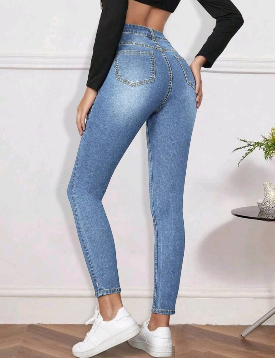 Skinny women pants