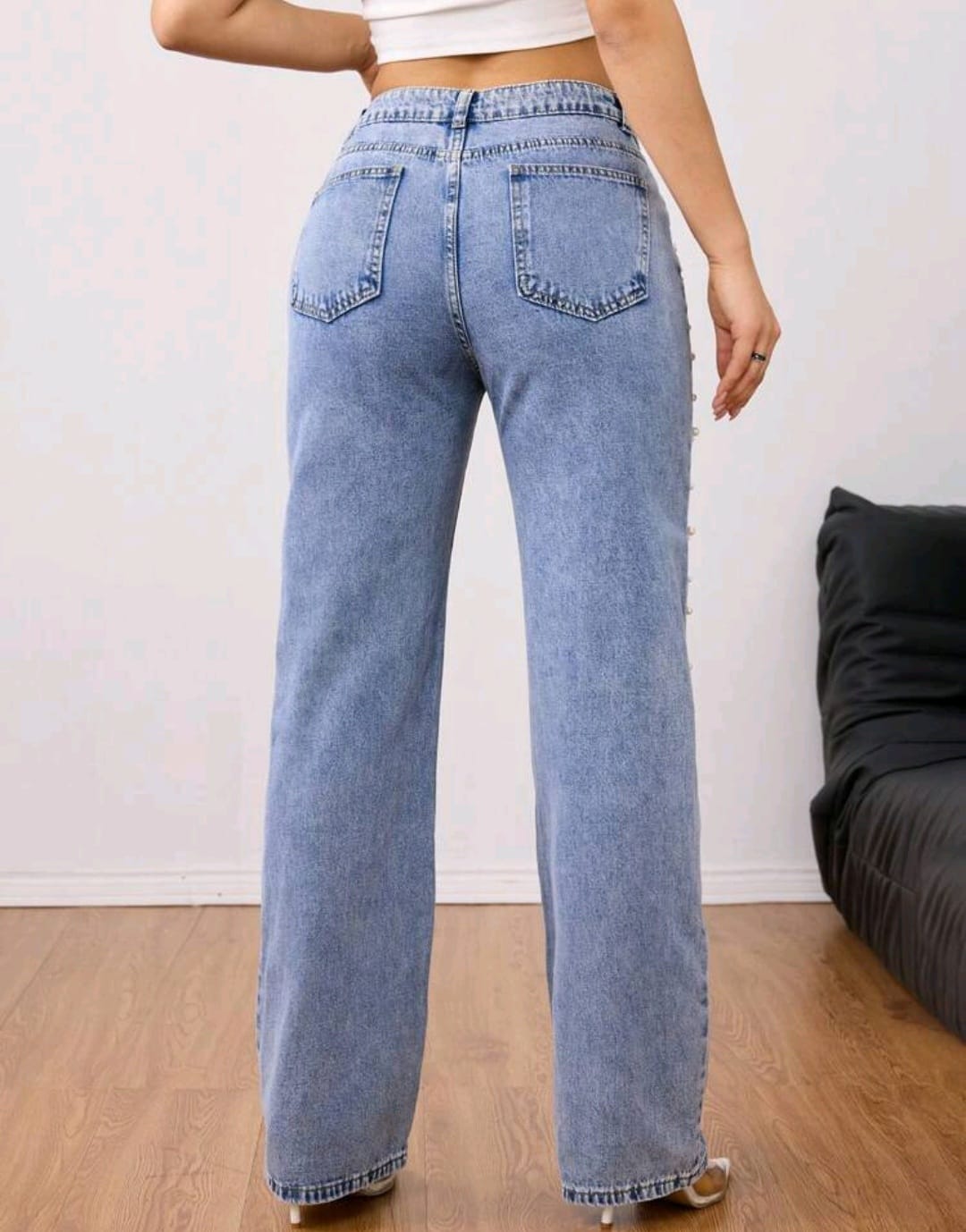 Fashionable distressed pearl decor straight leg jeans
