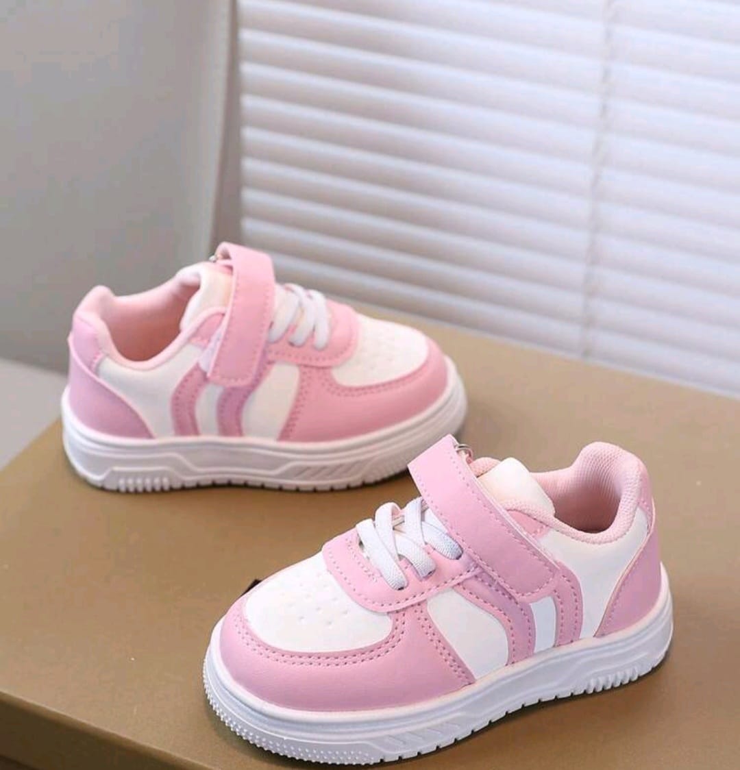 Casual sneakers for kids girl